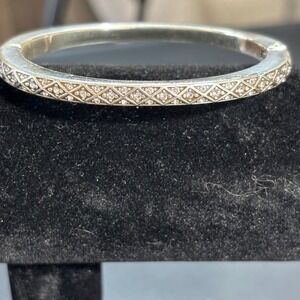 BRIGHTON Diamond Pattern Hinged Bangle Silver Tone Crystal Magnetic Closure EUC